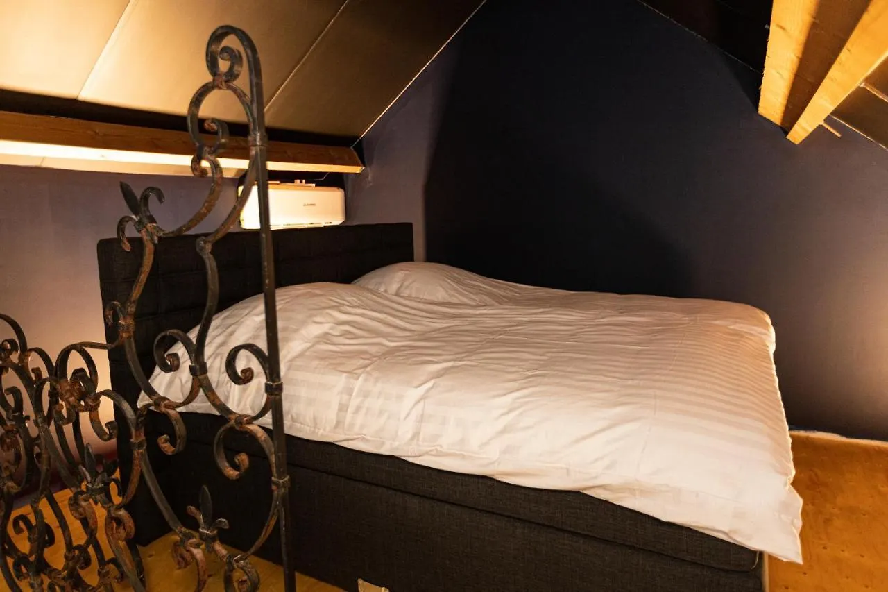 Vet - Bed & Breakfast Beek  Netherlands